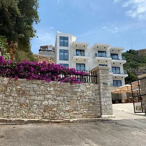 Hotel Platon, Sarande