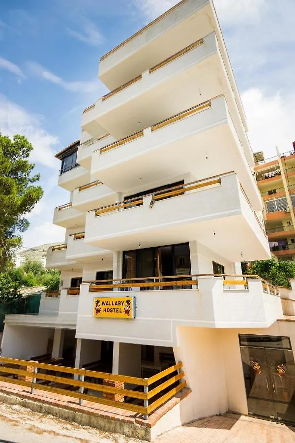Wallaby Hostel Sarande 0*,